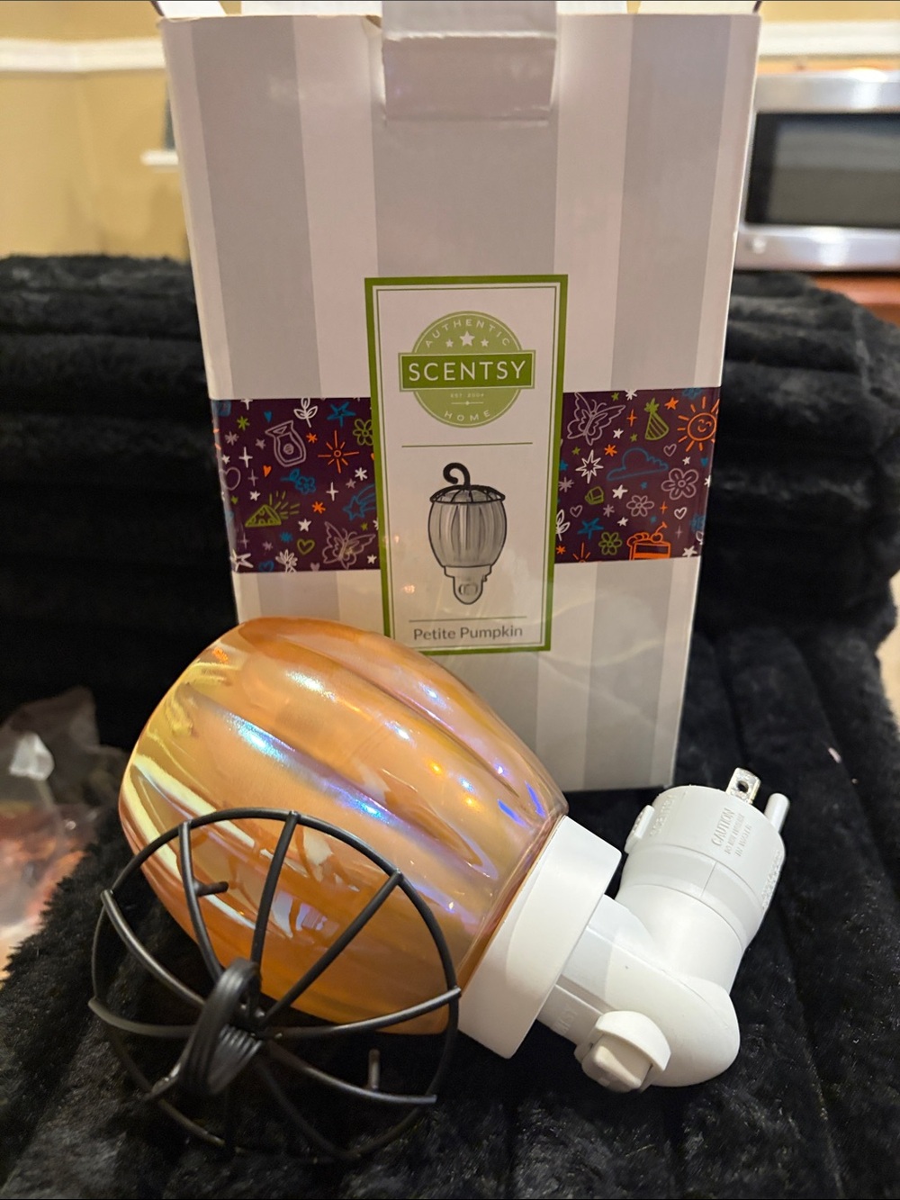 Scentsy Iridescent Orange Petite Pumpkin Plug-In Warmer
